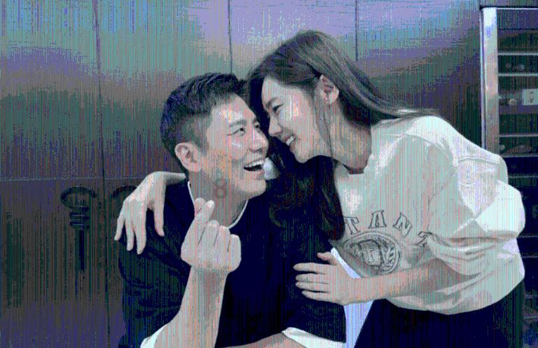 探索女生问你白天上班吗应该怎么回答她?,解决你的疑惑问题